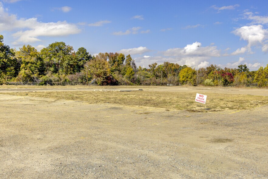 More Photos Of 3955 Clay St, Vicksburg Land For Sale