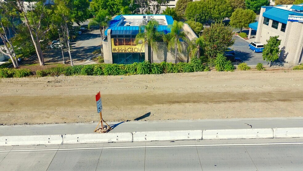 More Photos Of 9233 Charles Smith Ave, Rancho Cucamonga Flex For Sale