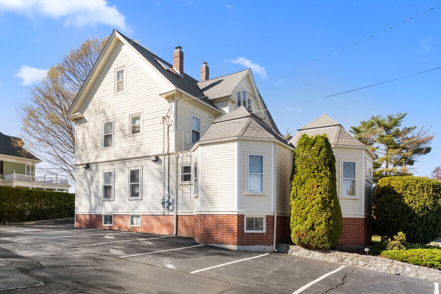 More Photos Of 1358 Smith St, North Providence Office Residential For Sale