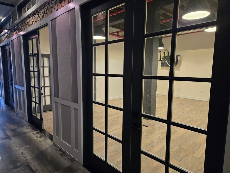 More Photos Of 69 9th St, Brooklyn Warehouse For Lease