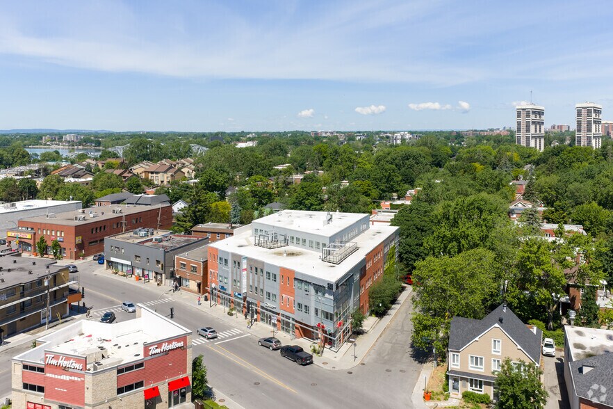 More Photos Of 5773-5781 Boul Gouin O, Montréal Medical For Lease