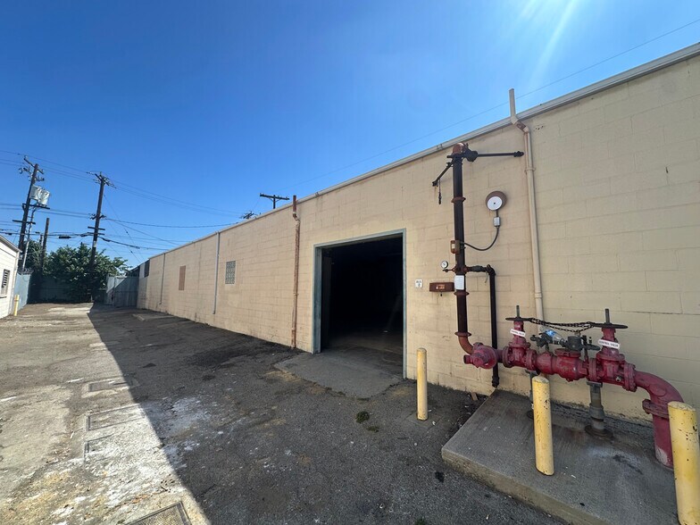 More Photos Of 1773 W Lincoln Ave, Anaheim Industrial For Sale