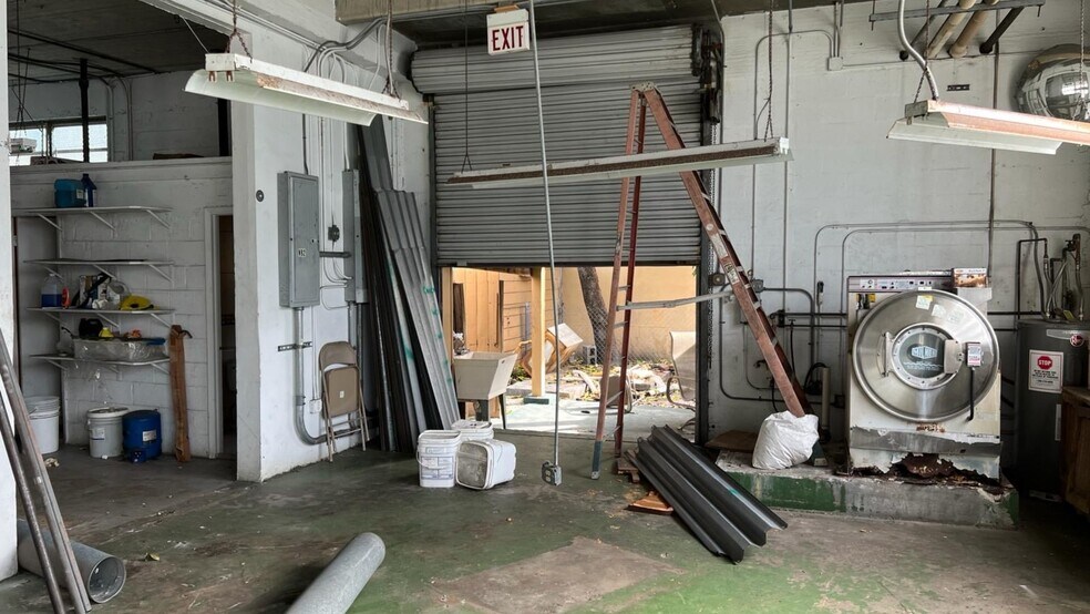 More Photos Of 1212 NE 26th St, Wilton Manors Freestanding For Sale