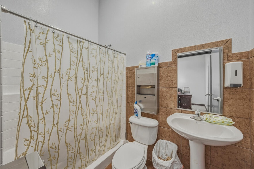 More Photos Of 2740 Homestead Rd, Pahrump Assisted Living For Sale