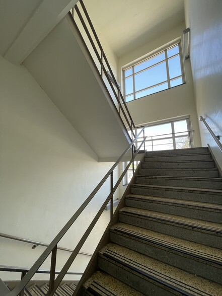More Photos Of 225 E North St, Butler Schools For Sale
