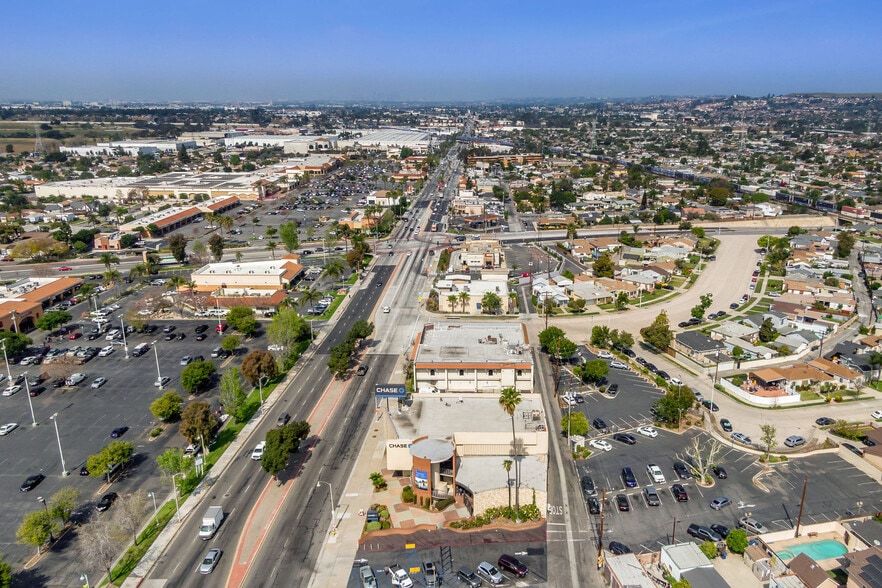 More Photos Of 9125 Whittier Blvd, Pico Rivera Bank For Sale