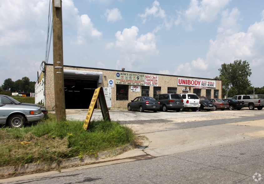 Primary Photo Of 4650 Tanglewood Dr, Hyattsville Auto Repair For Sale