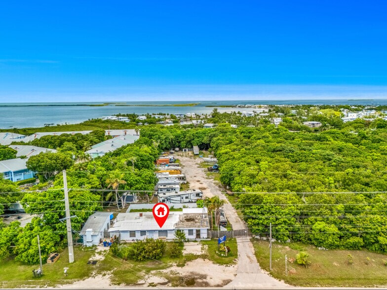 More Photos Of 98468 Overseas Hwy, Key Largo Contractor Storage Yard For Sale