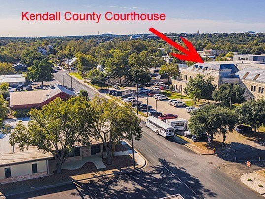 More Photos Of 301 E San Antonio Ave, Boerne Medical For Sale