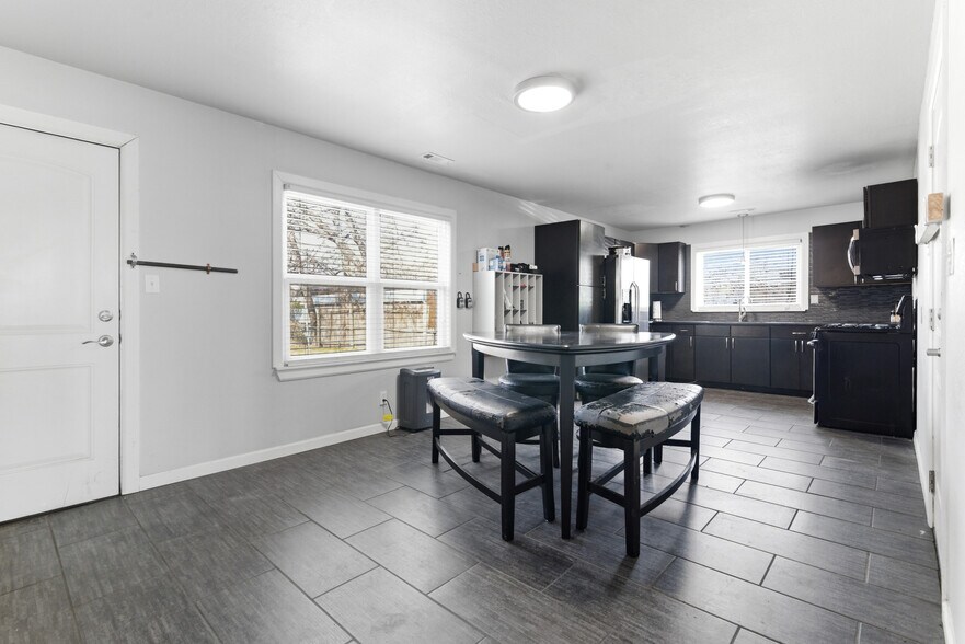 More Photos Of 5880 S Mingo Rd, Tulsa Office Residential For Sale