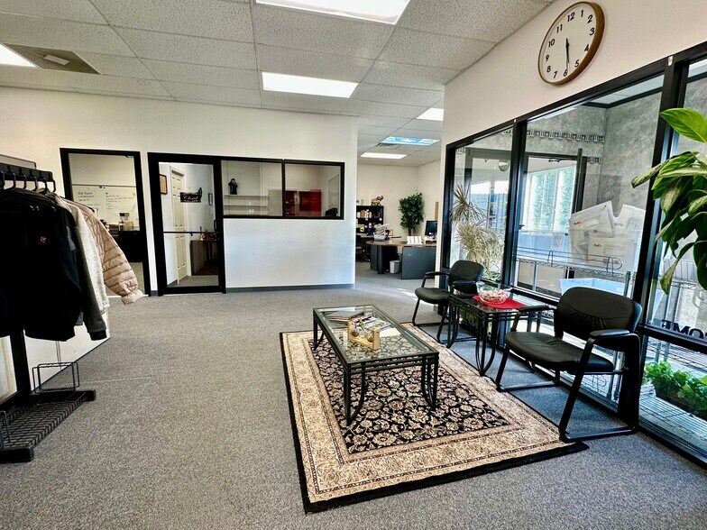 More Photos Of 4042 W 82nd Ct, Merrillville Office For Sale