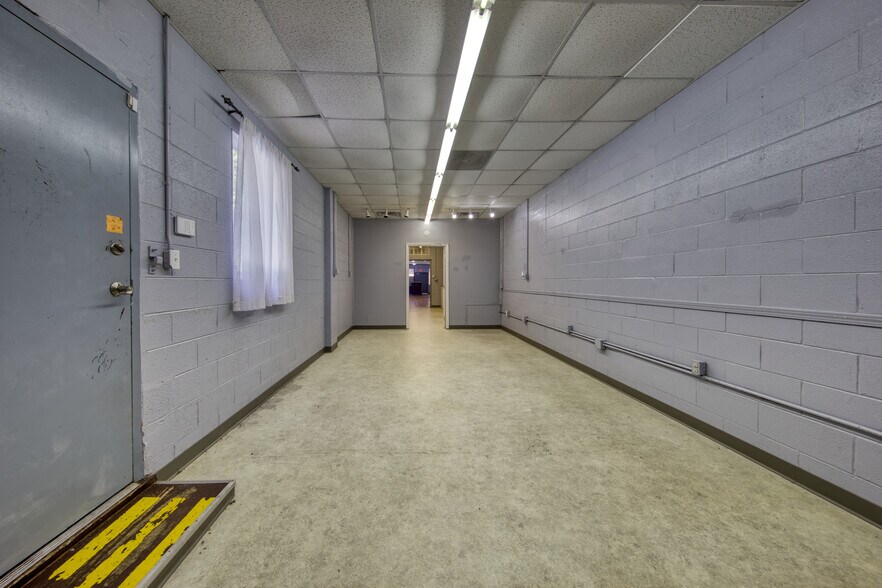 More Photos Of 5403 Western Ave, Knoxville Freestanding For Lease