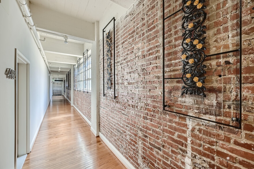 More Photos Of 311-313 W Baltimore St, Baltimore Apartments For Sale