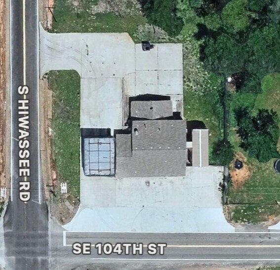 More Photos Of 13001 SE 104th St, Oklahoma City Garden Center For Sale