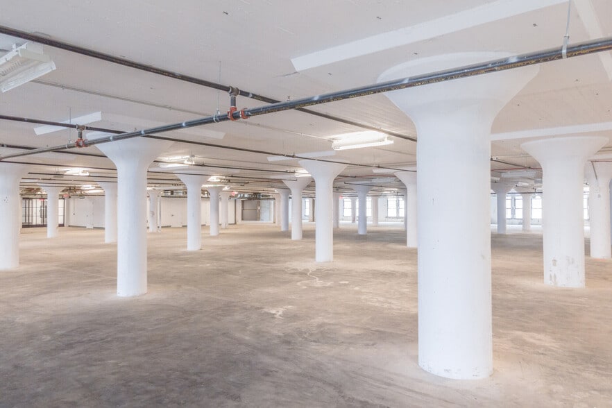 More Photos Of 140 58th St, Brooklyn Unknown For Lease