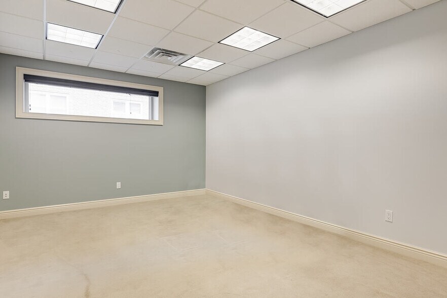 More Photos Of 181 Main St, Huntington Medical For Lease