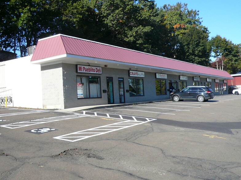 More Photos Of 560 Forest Rd, West Haven Unknown For Lease