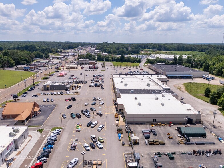 More Photos Of 677 W Church St, Lexington Unknown For Lease