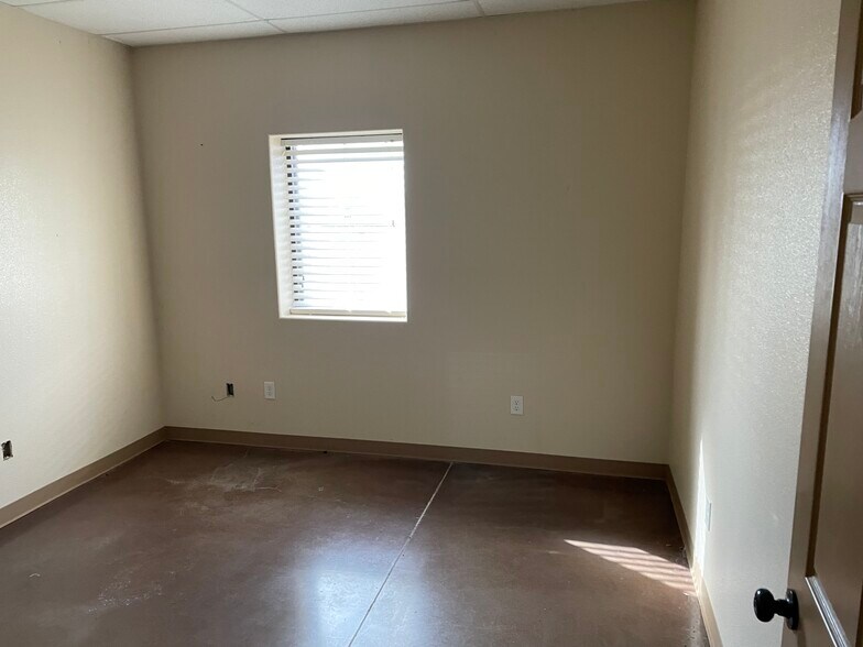 More Photos Of 2006 Oil Mill Rd, Pecos Industrial For Lease