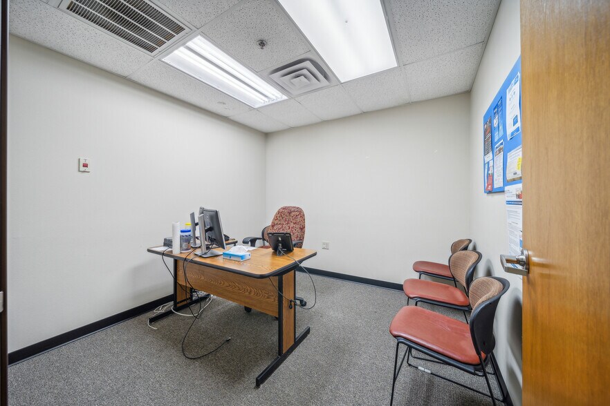 More Photos Of 2020 Holly Rd, Claremore Office For Sale