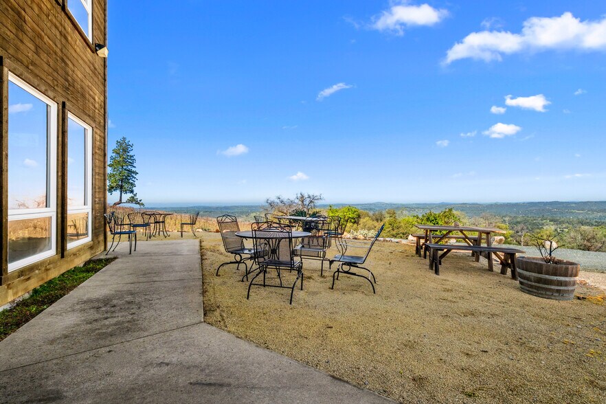 More Photos Of 6781 Tower, Somerset Winery Vineyard For Sale