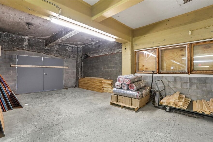 More Photos Of 87 W Lee St, Hagerstown Office For Sale