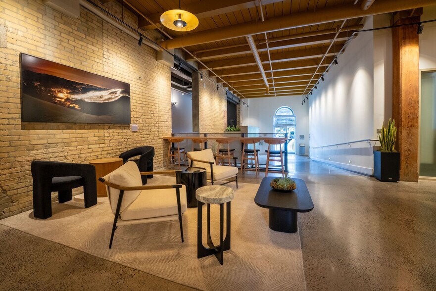 More Photos Of 219 Dufferin St, Toronto Unknown For Lease