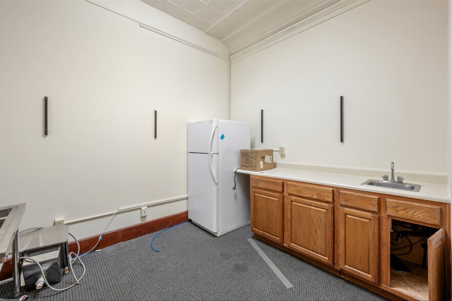 More Photos Of 260 Broadway, Saratoga Springs Coworking Space