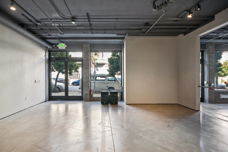 More Photos Of 2405 Folsom St, San Francisco Multifamily For Sale