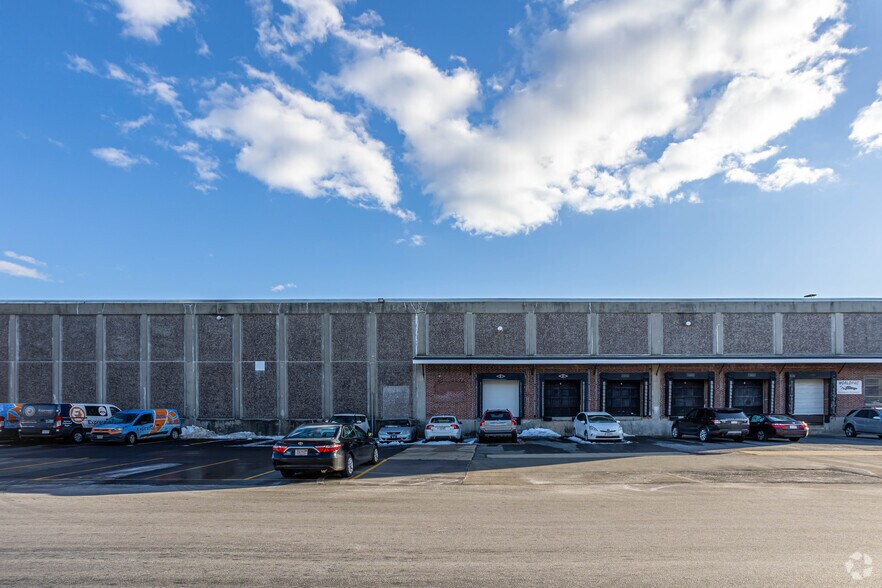 More Photos Of 84-94 Rowe St, Newton Light Distribution For Lease