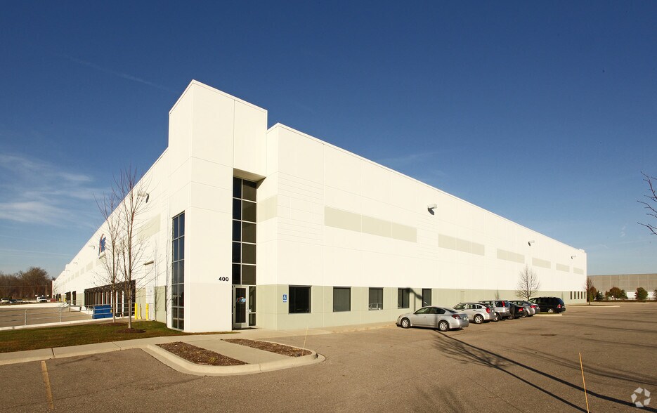 More Photos Of 27651 Hildebrandt Rd, Romulus Distribution For Lease