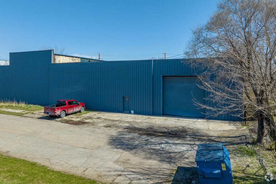 Primary Photo Of 834-932 Clairpointe Ave, Detroit Manufacturing For Sale