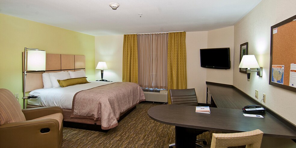 More Photos Of 979 N Gloster St, Tupelo Hotel For Sale