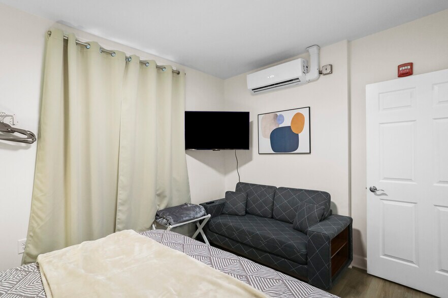 More Photos Of 34 W Franklin St, Hagerstown Apartments For Sale