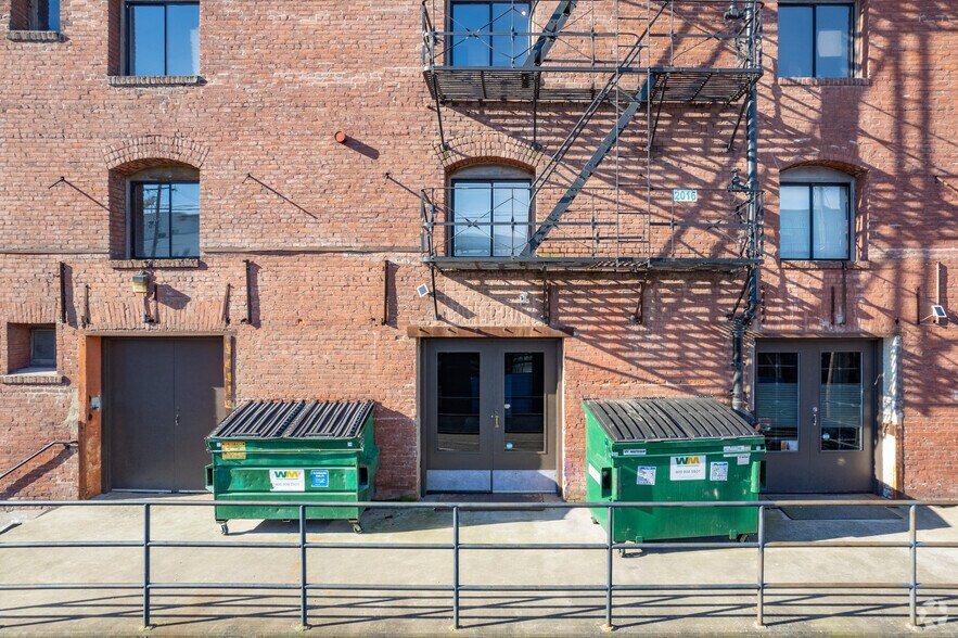 More Photos Of 1801 NW Upshur St, Portland Loft Creative Space For Lease