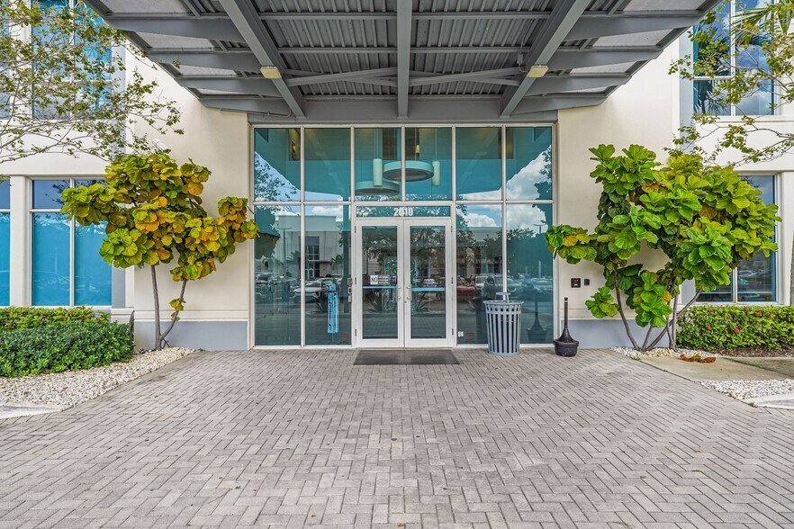 More Photos Of 2010 NW 150th Ave, Pembroke Pines Office For Lease