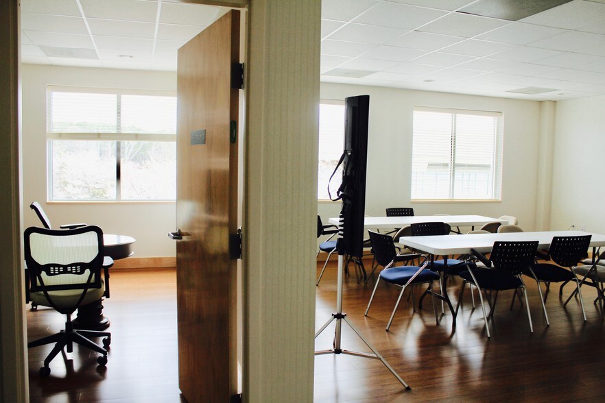 More Photos Of 200 Timberhill Pl, Chapel Hill Medical For Sale