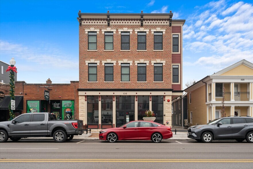 More Photos Of 1016 S State St, Lockport Apartments For Sale