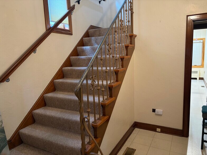 More Photos Of 1031 Columbus Ave, Sandusky Flex For Sale