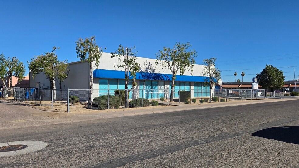 More Photos Of 15026 N Cave Creek Rd, Phoenix Freestanding For Sale