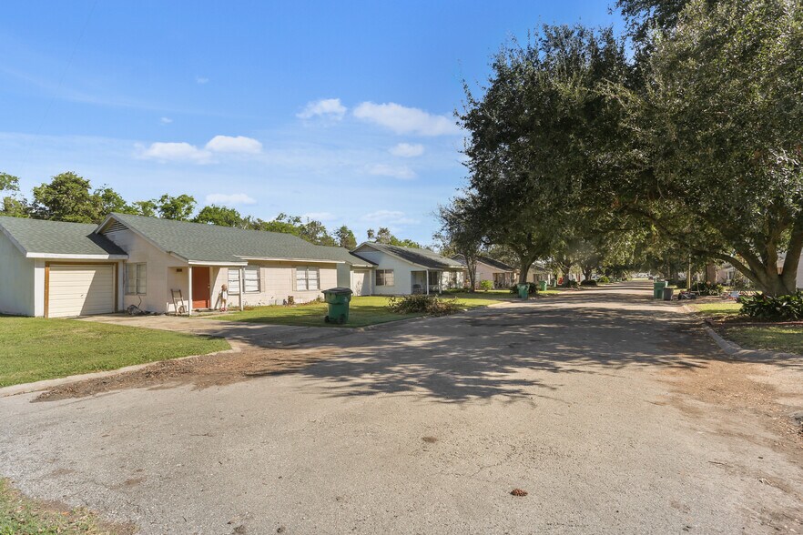 More Photos Of , Cut Off Multifamily For Sale