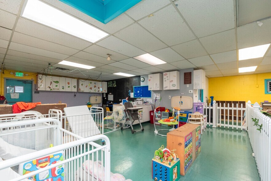 More Photos Of 211 Wise Ave, Dundalk Schools For Sale