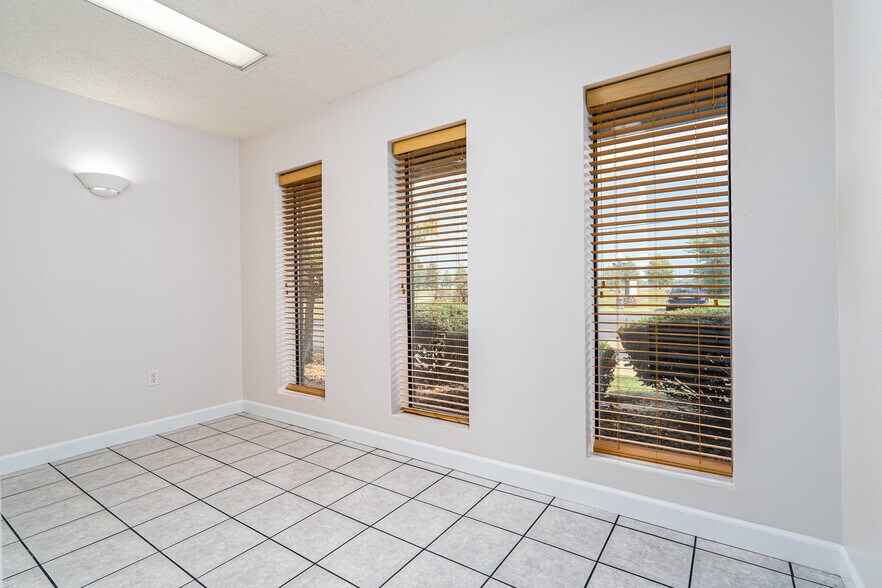 More Photos Of 4917 Maryville Rd, Granite City Medical For Sale