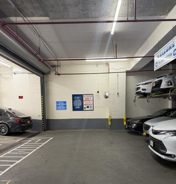 More Photos Of 10 West End Ave, New York Parking Garage For Sale