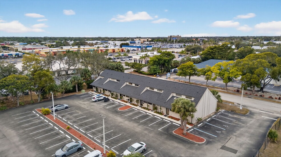 More Photos Of 5235 Ramsey Way, Fort Myers Office For Sale