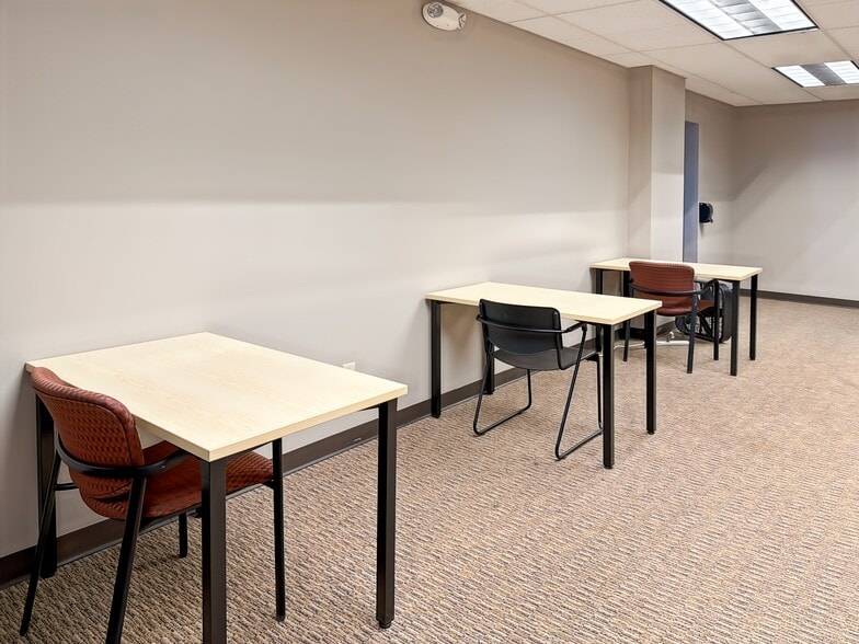 More Photos Of 12345 W 95th St, Lenexa Coworking Space