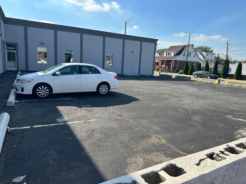 More Photos Of 12101 Joseph Campau St, Hamtramck Storefront Retail Office For Lease