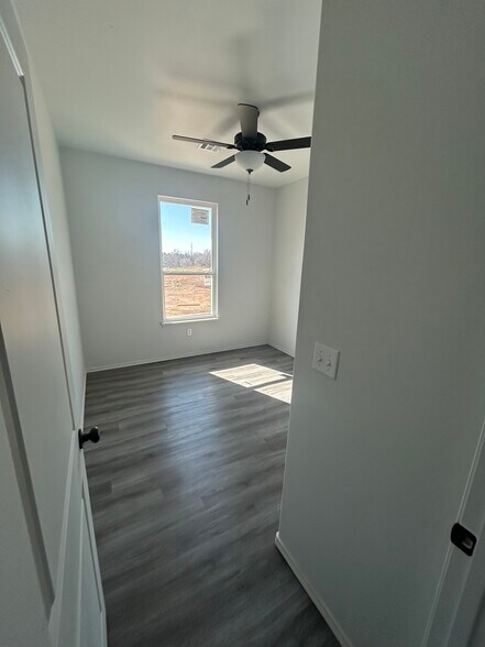 More Photos Of 615 W Moore St, Enid Multifamily For Sale