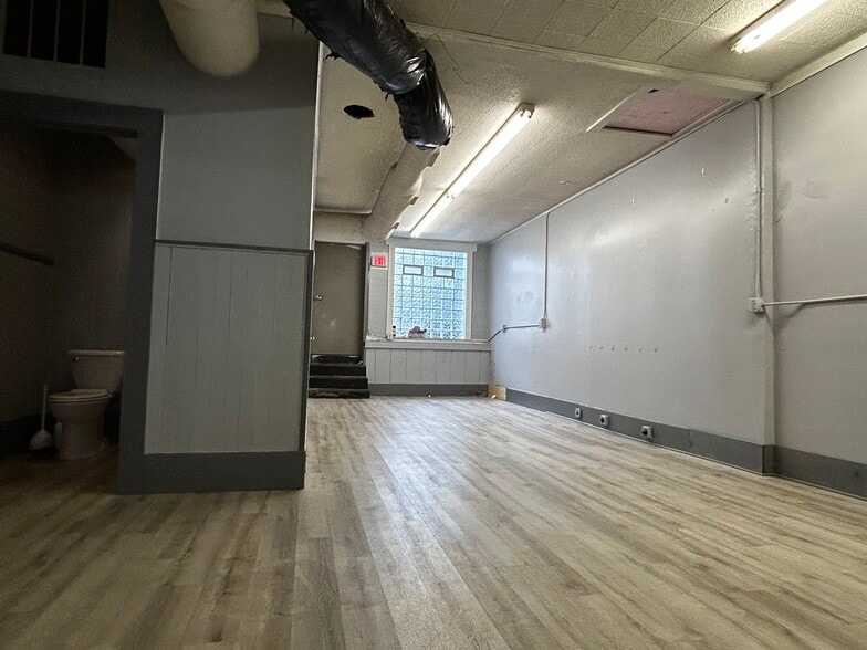 More Photos Of 106 N Broad St, Hillsdale Storefront Retail Office For Sale
