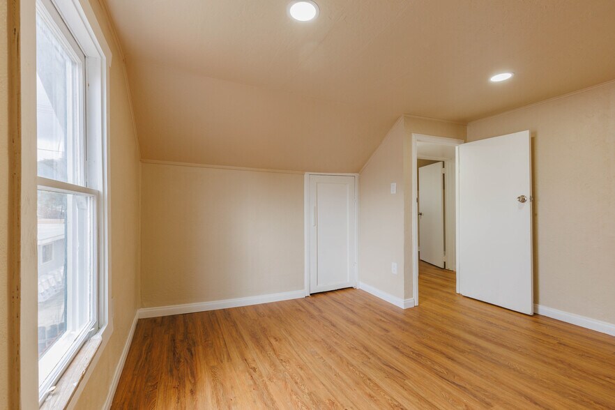 More Photos Of 404 W 9th Ave, Escondido Apartments For Sale